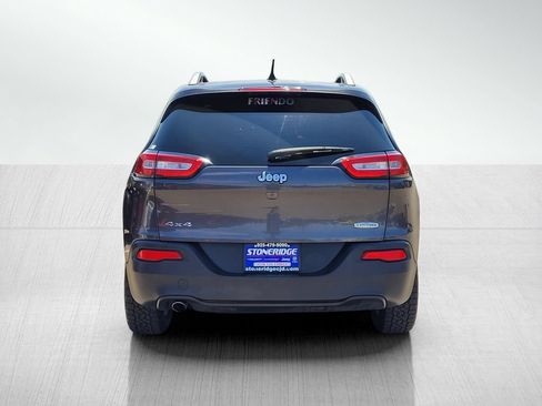 Used 2018 Jeep Cherokee Latitude Plus w/ Cold Weather Group AWD/4WD image 6
