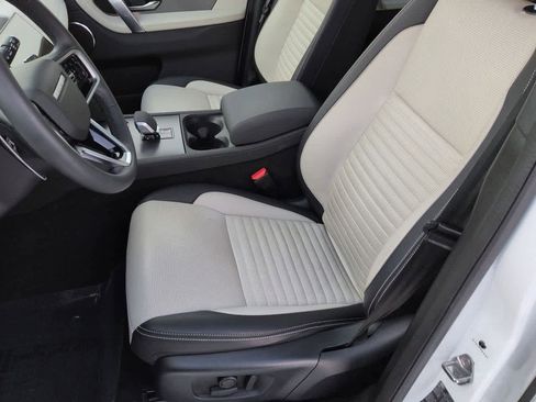 Used 2025 Land Rover Discovery Sport Dynamic SE image 16