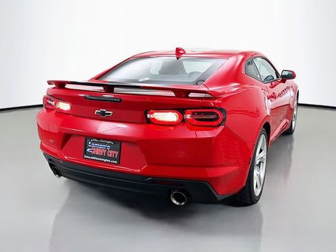 Used 2019 Chevrolet Camaro SS RWD image 7