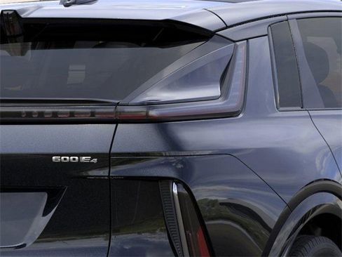 New 2026 Cadillac Lyriq Signature Sport image 11