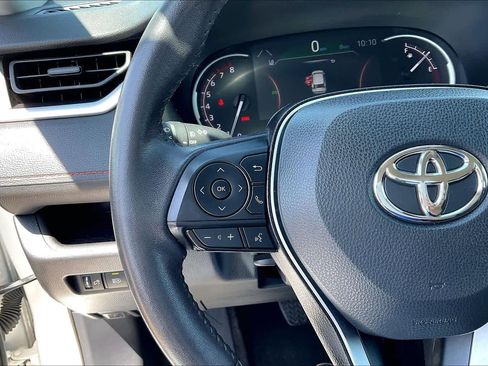 Used 2024 Toyota RAV4 Adventure image 23