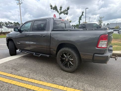 Used 2022 RAM 1500 Big Horn AWD/4WD image 5