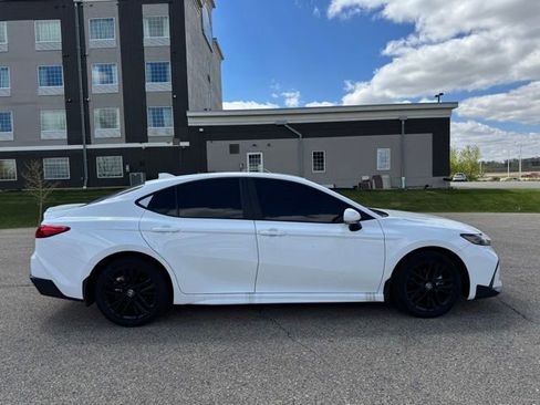 Certified 2025 Toyota Camry SE w/ Convenience Package AWD/4WD image 11