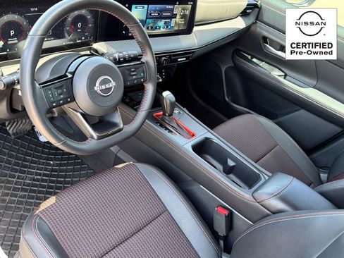 Certified 2025 Nissan Kicks SR FWD image 16