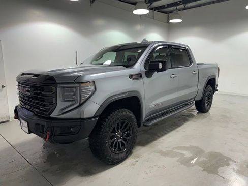 Used 2023 GMC Sierra 1500 AT4X image 3