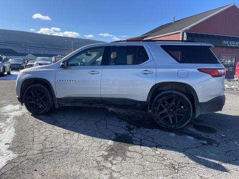 Used 2019 Chevrolet Traverse LT image 7