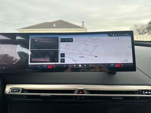 Used 2025 BMW iX xDrive50 image 32