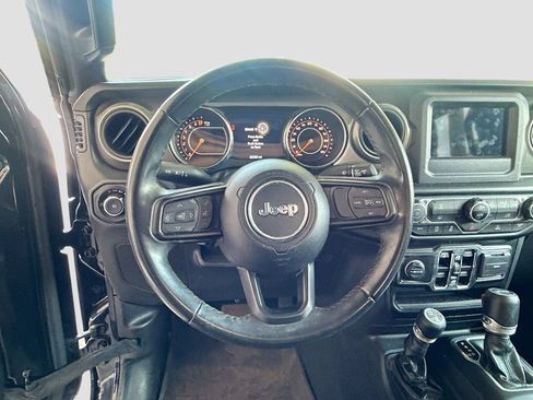 Certified 2022 Jeep Wrangler Unlimited Sport AWD/4WD image 12