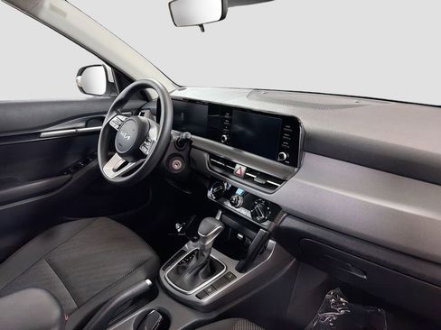 Used 2024 Kia Seltos LX AWD/4WD image 29