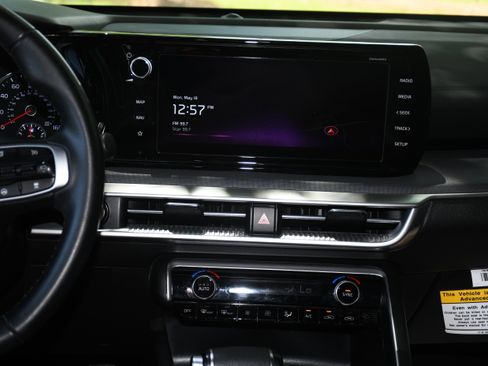 Used 2024 Kia K5 GT-Line w/ GT-Line Premium Package FWD image 16