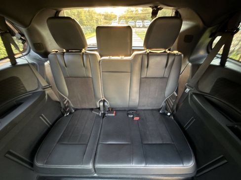 Used 2019 Dodge Grand Caravan SXT w/ Blacktop Package image 24