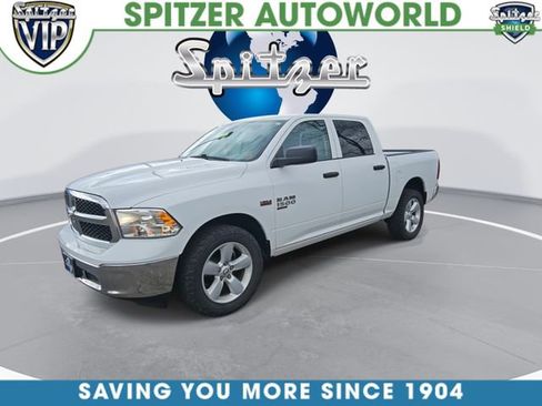 Used 2022 RAM 1500 Classic SLT AWD/4WD image 4