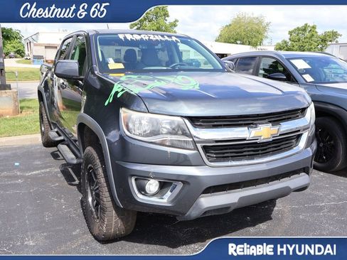 Used 2015 Chevrolet Colorado W/T w/ WT Convenience Package AWD/4WD image 2