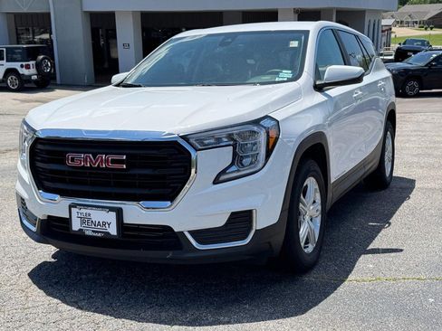 Used 2024 GMC Terrain SLE FWD image 10