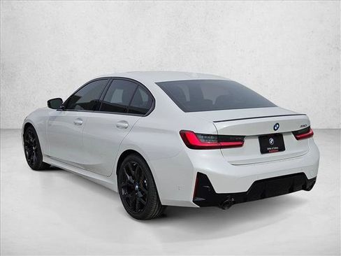 Used 2026 BMW 330i Sedan w/ M Sport Package RWD image 8