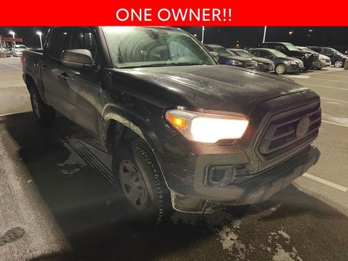 Used 2022 Toyota Tacoma SR image 3
