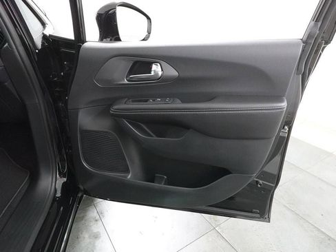 New 2026 Chrysler Voyager LX FWD image 28