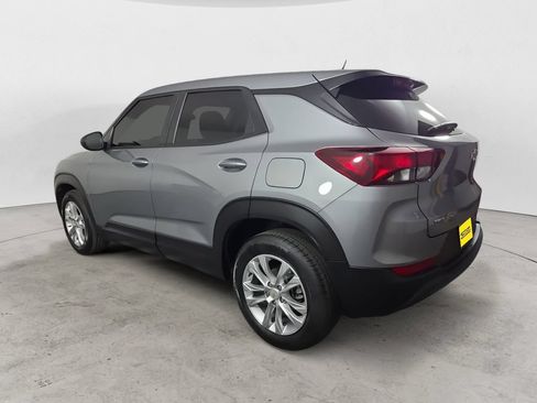 Certified 2023 Chevrolet TrailBlazer LS FWD image 3