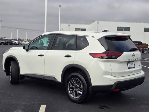 Used 2024 Nissan Rogue S image 13
