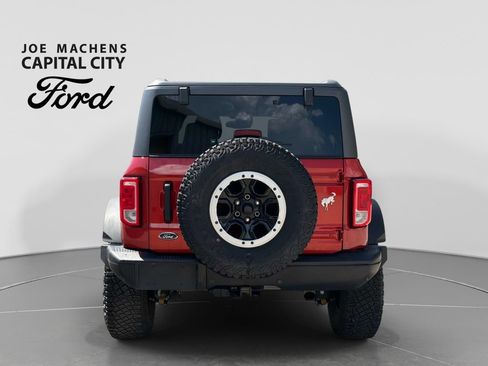 Used 2024 Ford Bronco Black Diamond w/ Sasquatch Package AWD/4WD image 6