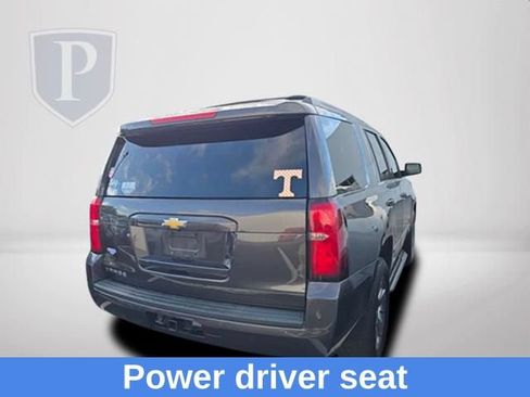 Used 2018 Chevrolet Tahoe LS w/ All-Season Package RWD image 12