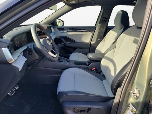 New 2026 Volkswagen Tiguan SE R-Line AWD/4WD image 9