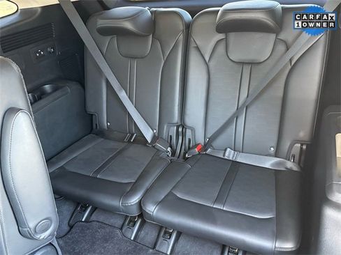 Used 2024 Kia Sorento EX w/ Panoramic Sunroof Package image 11