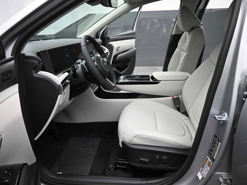 New 2026 Hyundai Tucson Limited image 16