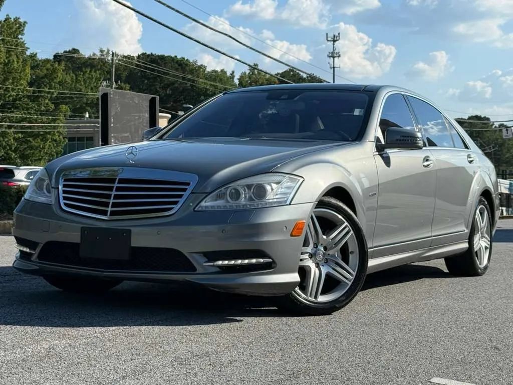 Used 2012 Mercedes-Benz S 550 4MATIC image 2