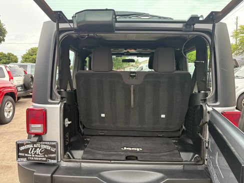 Used 2014 Jeep Wrangler Sport image 8
