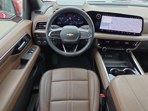 Used 2025 Chevrolet Tahoe High Country w/ Sun And Tow Package image 11