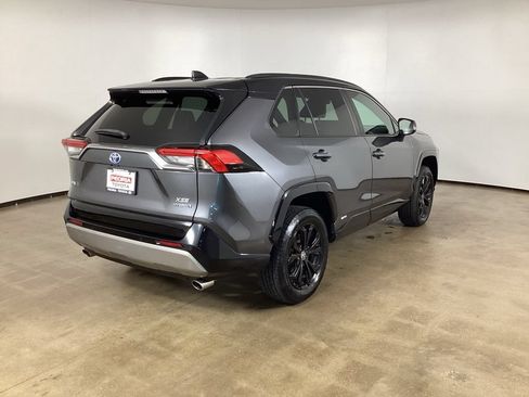 Used 2023 Toyota RAV4 XSE AWD/4WD image 5