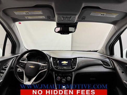 Used 2019 Chevrolet Trax Premier AWD/4WD image 12