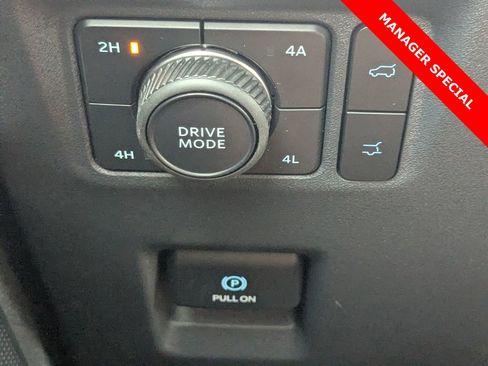 New 2025 Ford Expedition Active image 27