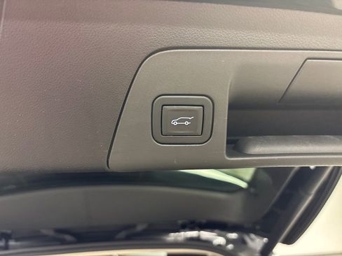 Used 2023 Buick Envision Essence FWD image 20