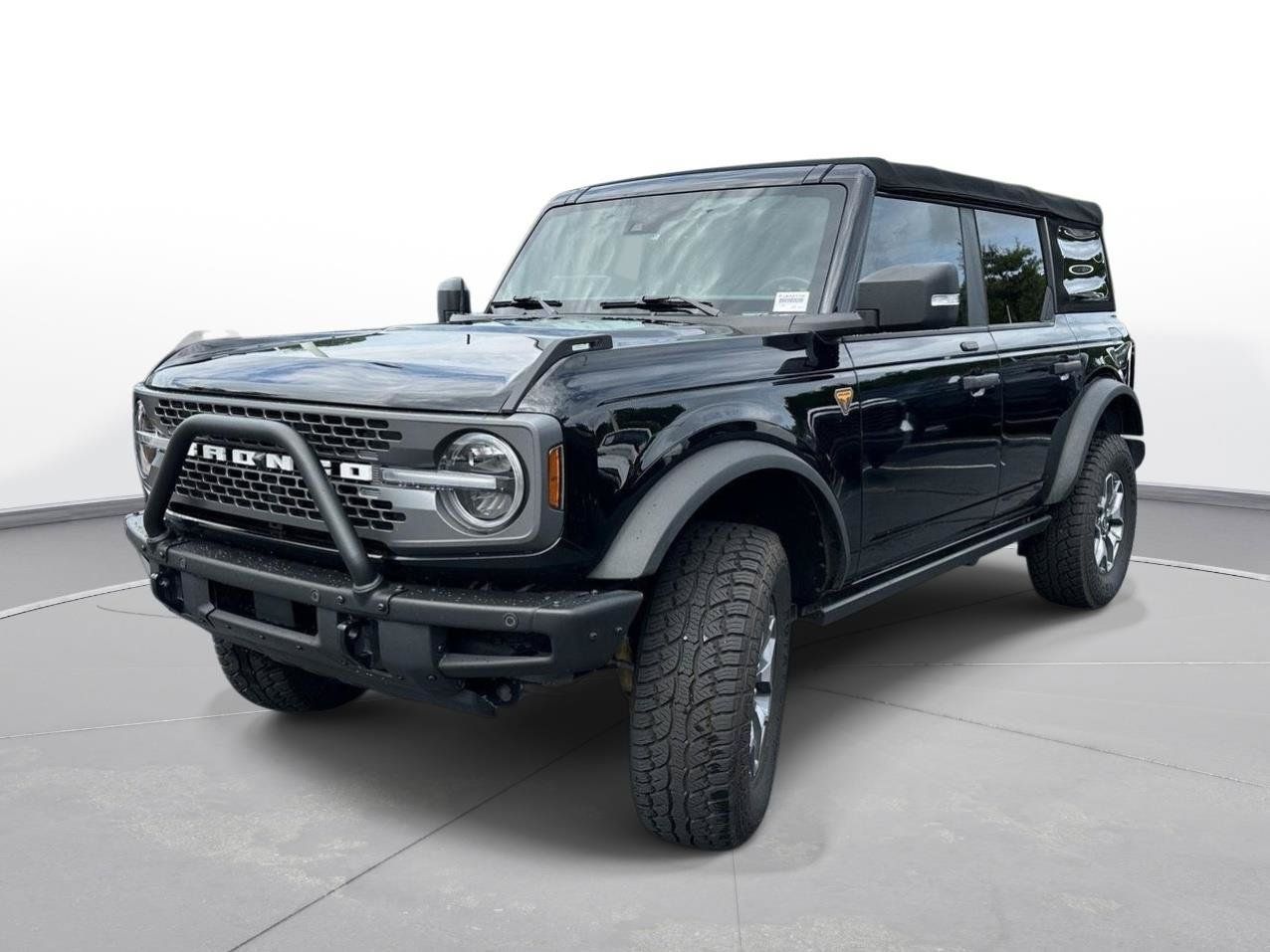 Used 2021 Ford Bronco Badlands AWD/4WD image 2
