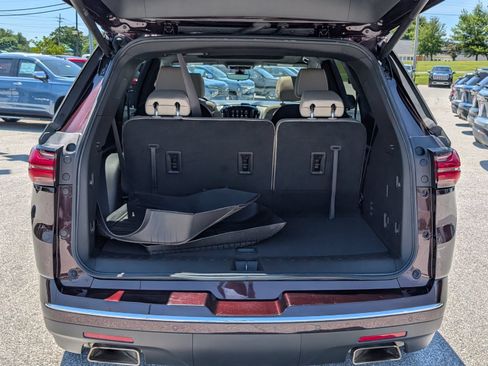 Used 2023 Chevrolet Traverse Premier AWD/4WD image 15