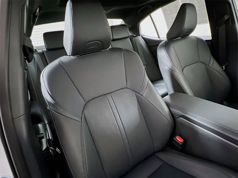 Used 2025 Toyota Camry XSE image 26