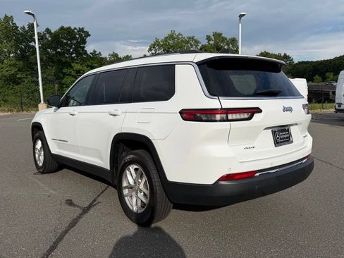 Used 2023 Jeep Grand Cherokee L Laredo AWD/4WD image 5