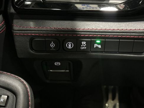 Used 2025 Acura MDX A-Spec AWD/4WD image 32