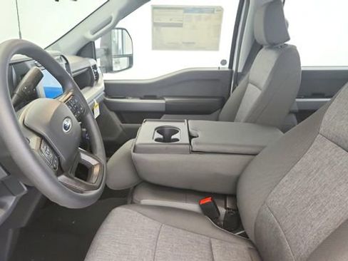 Used 2024 Ford F250 XL w/ STX Appearance Package AWD/4WD image 9