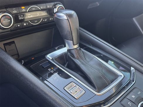 Used 2018 MAZDA CX-5 Touring image 19