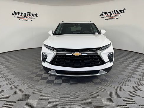 Used 2024 Chevrolet Blazer LT w/ Convenience Package image 6