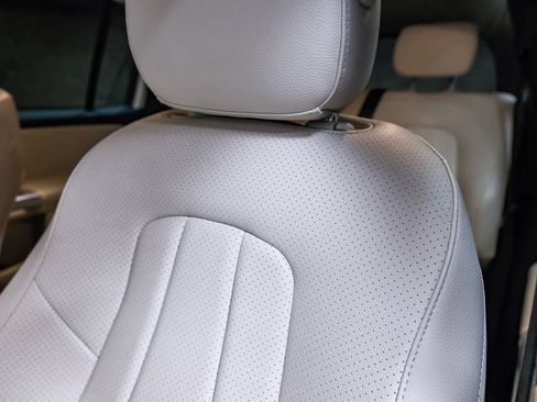 Certified 2022 Mercedes-Benz EQB 300 4MATIC image 22