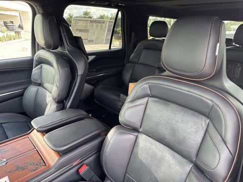 New 2025 Lincoln Navigator L Black Label image 13