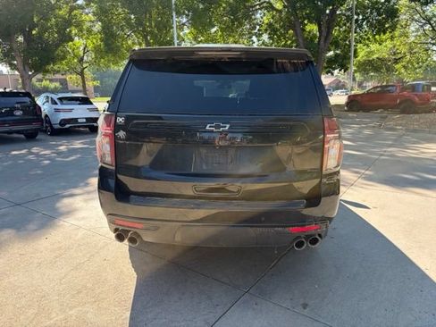 Used 2024 Chevrolet Suburban Z71 w/ Off-Road Capability Package AWD/4WD image 4