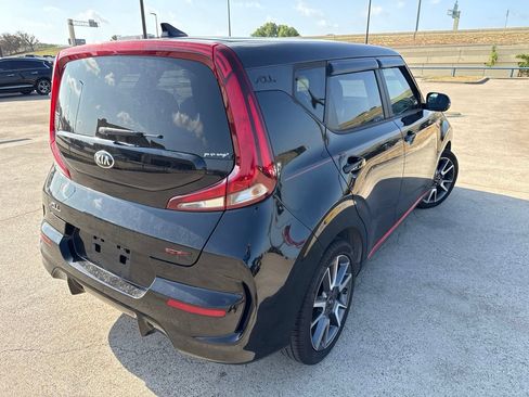 Used 2021 Kia Soul GT-Line FWD image 11