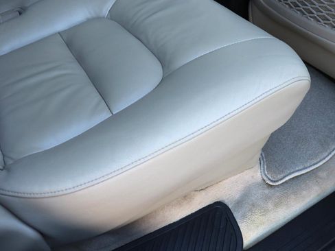 Used 2008 Toyota Land Cruiser image 32