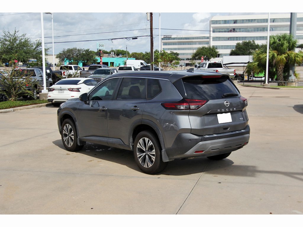 Used 2022 Nissan Rogue SV w/ SV Premium Package FWD image 4