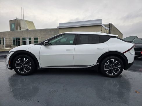 Certified 2023 Kia EV6 Light image 4